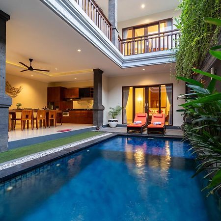 De' Bharata Bali Villas เซมินยัค ภายนอก รูปภาพ